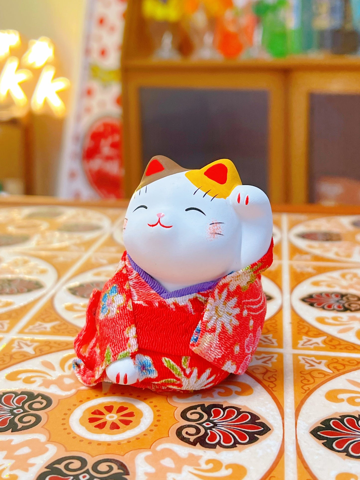 Yakushigama, Maneki Neko Beckoning Cat,Lucky Cat,left hand up fortune cat approx. 7cm high #7357