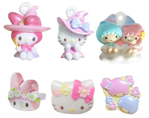 Japan Sanrio Toys Bath Ball， Soaking Ball, Dissolved with Toys Floating Out【Sanrio Cartoon Jewelry】Flower Scent