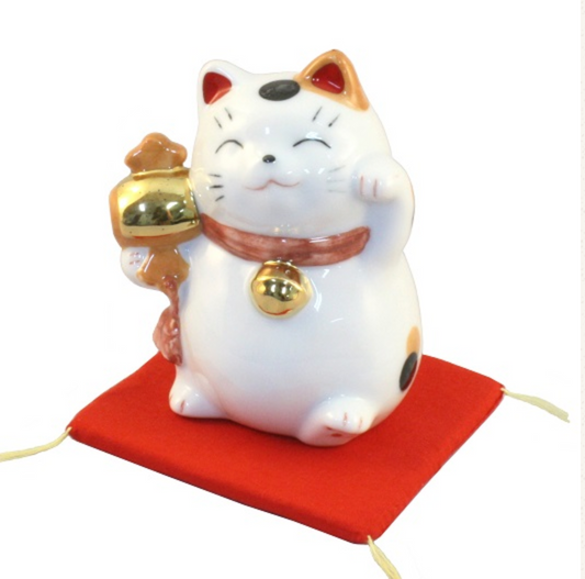 Japanese Yakushigama Lucky Cat Ornament (Wealth & Fortune) – Lucky Cat with Mallet