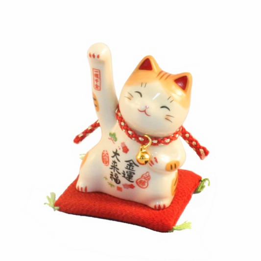 Japanese Yakushigama Maneki-neko (Lucky Cat) – Hand-painted "Victory" & "Financial Luck" Design