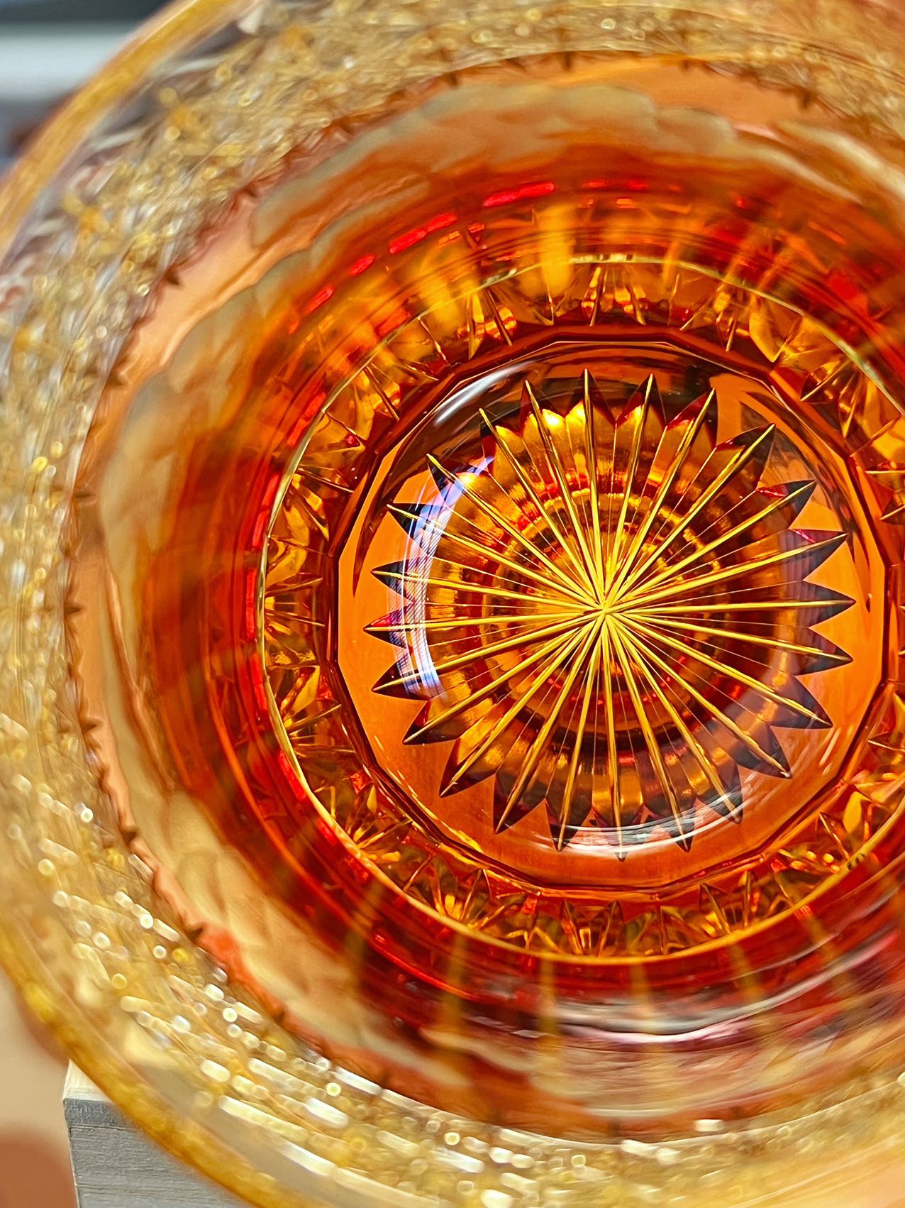 Yamada Glass Edo Kiriko “Shower Beneath the Mountain” Series Whiskey Glass – Amber Gold Red (260ml)
