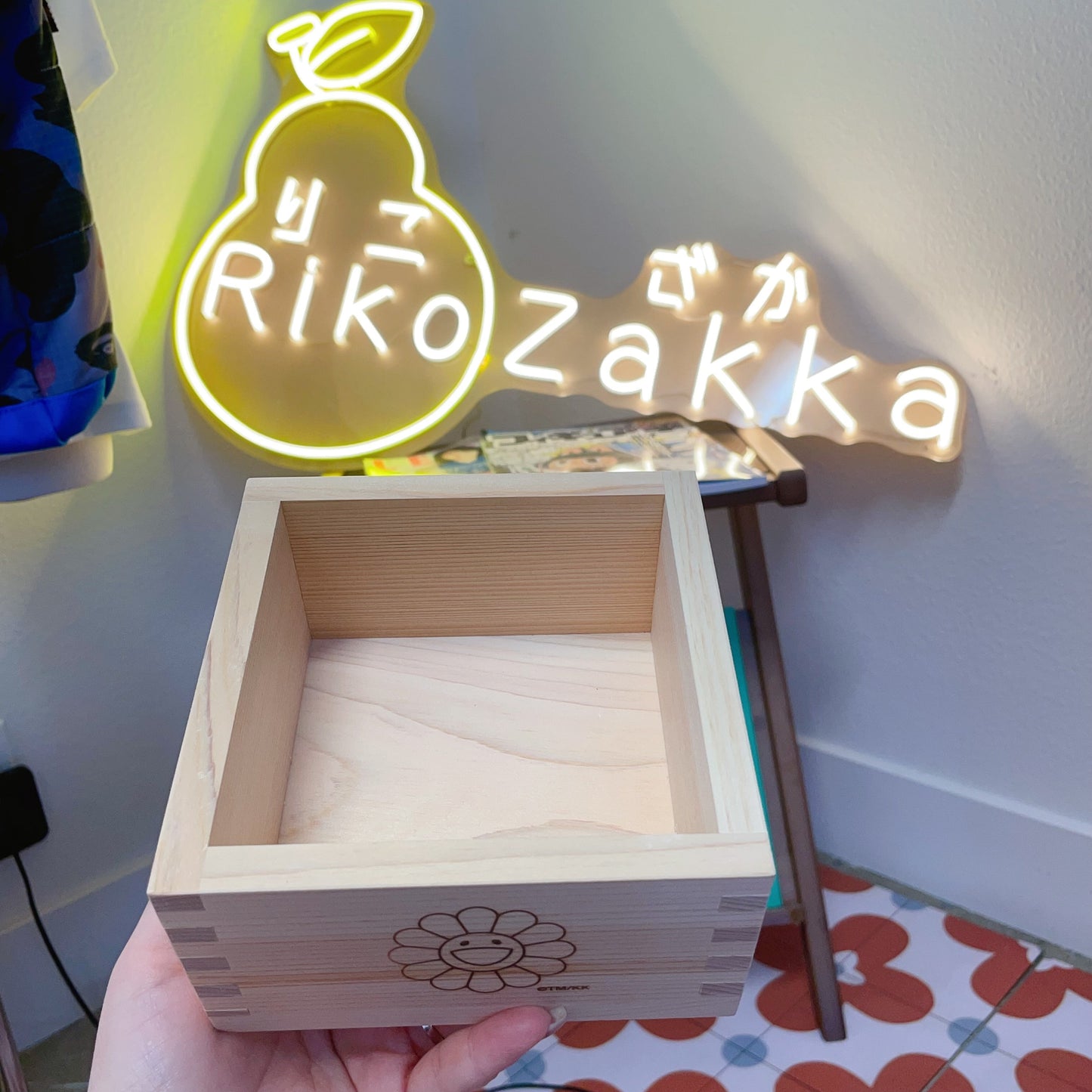 Takashi Murakami Sunflower Storage Box – Creative Wooden Decorative Box（14×14×8cm）