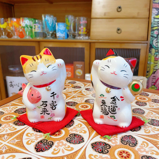 Japanese Yakushigama Maneki-neko (Lucky Cat)#7447