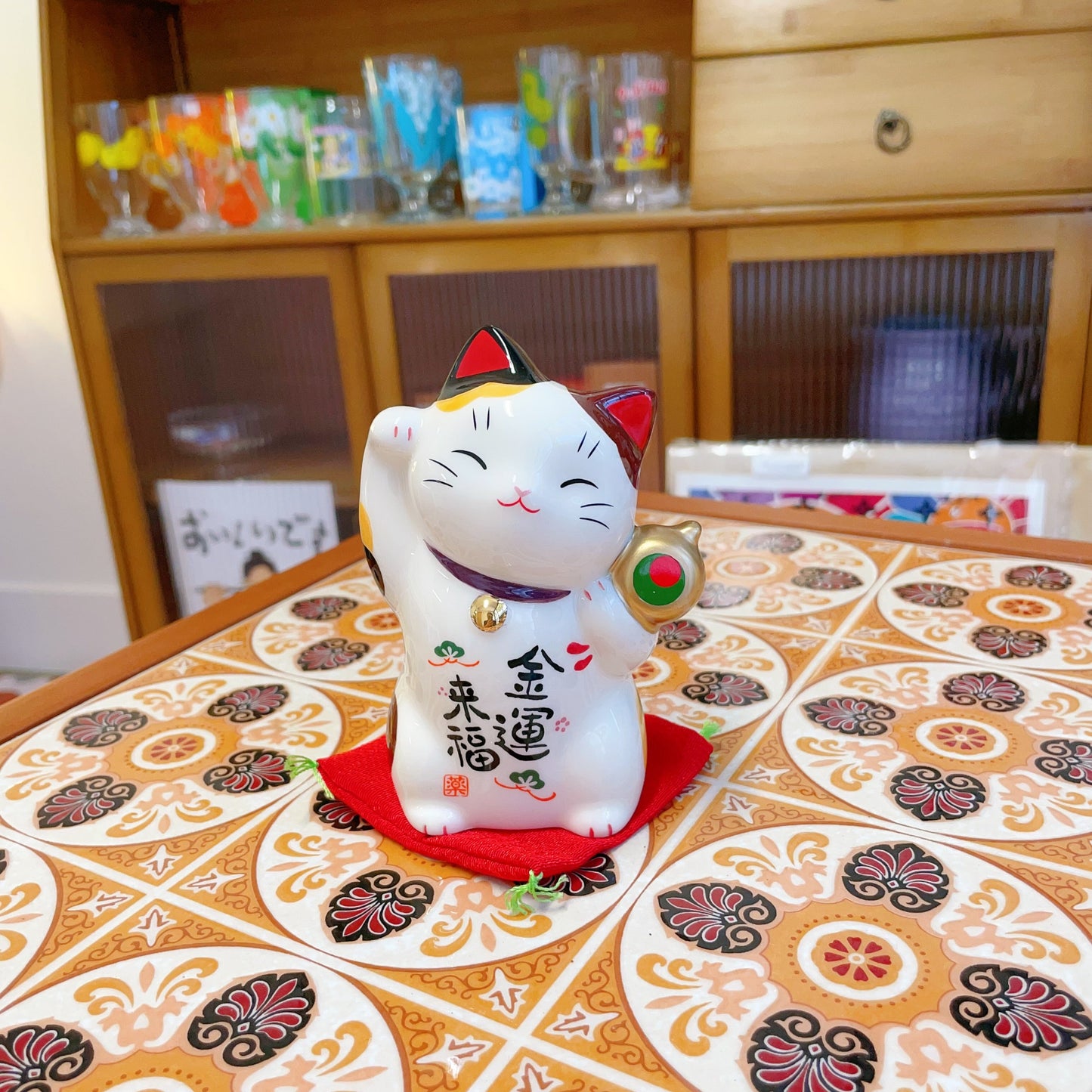 日本 薬師窯 招财猫  彩绘 金运来福  #7447 约高12cm 宽9cm