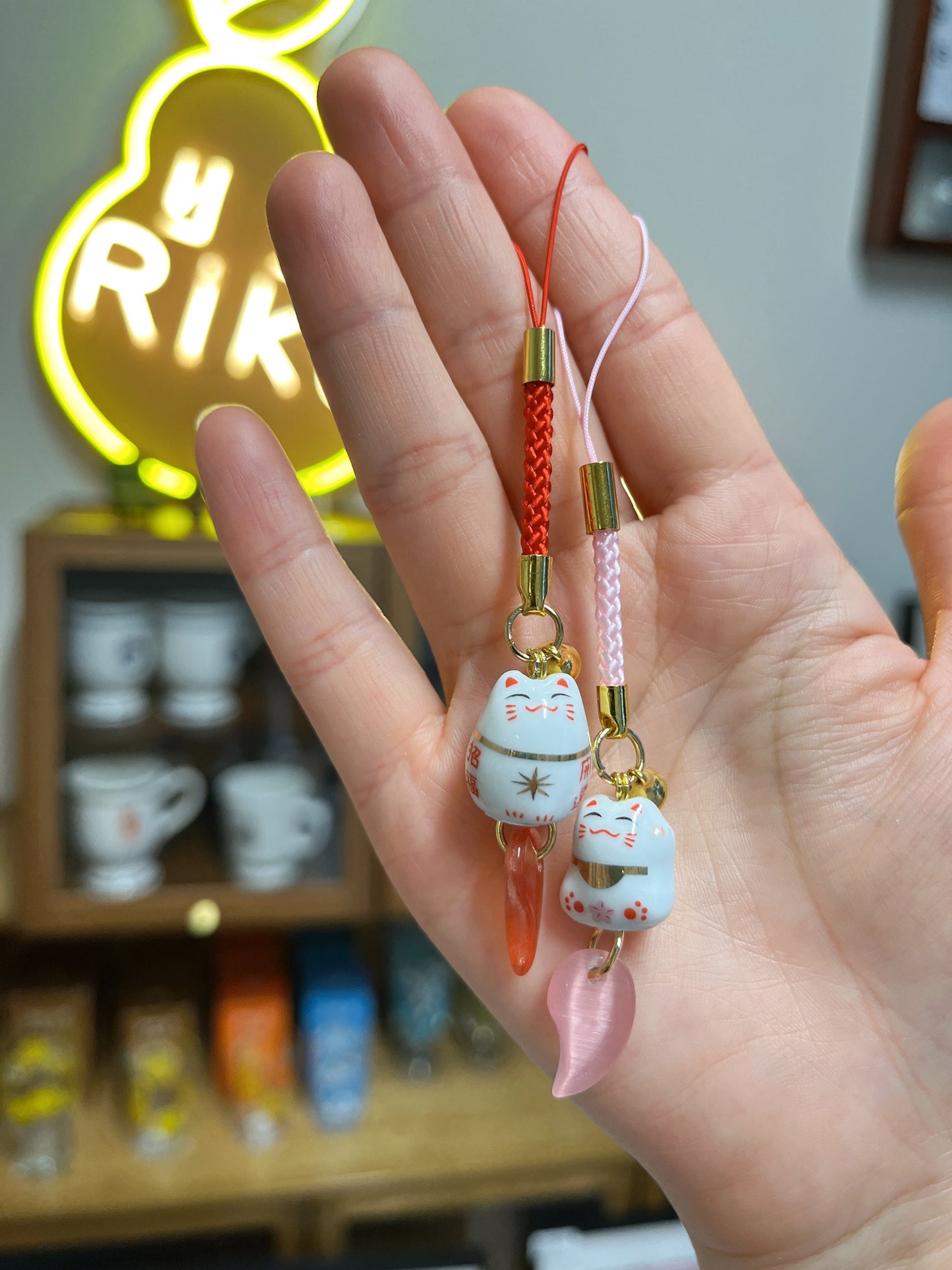 Tokyo Senso-ji Temple Lucky Magatama Cat Charm (For Success in Love)