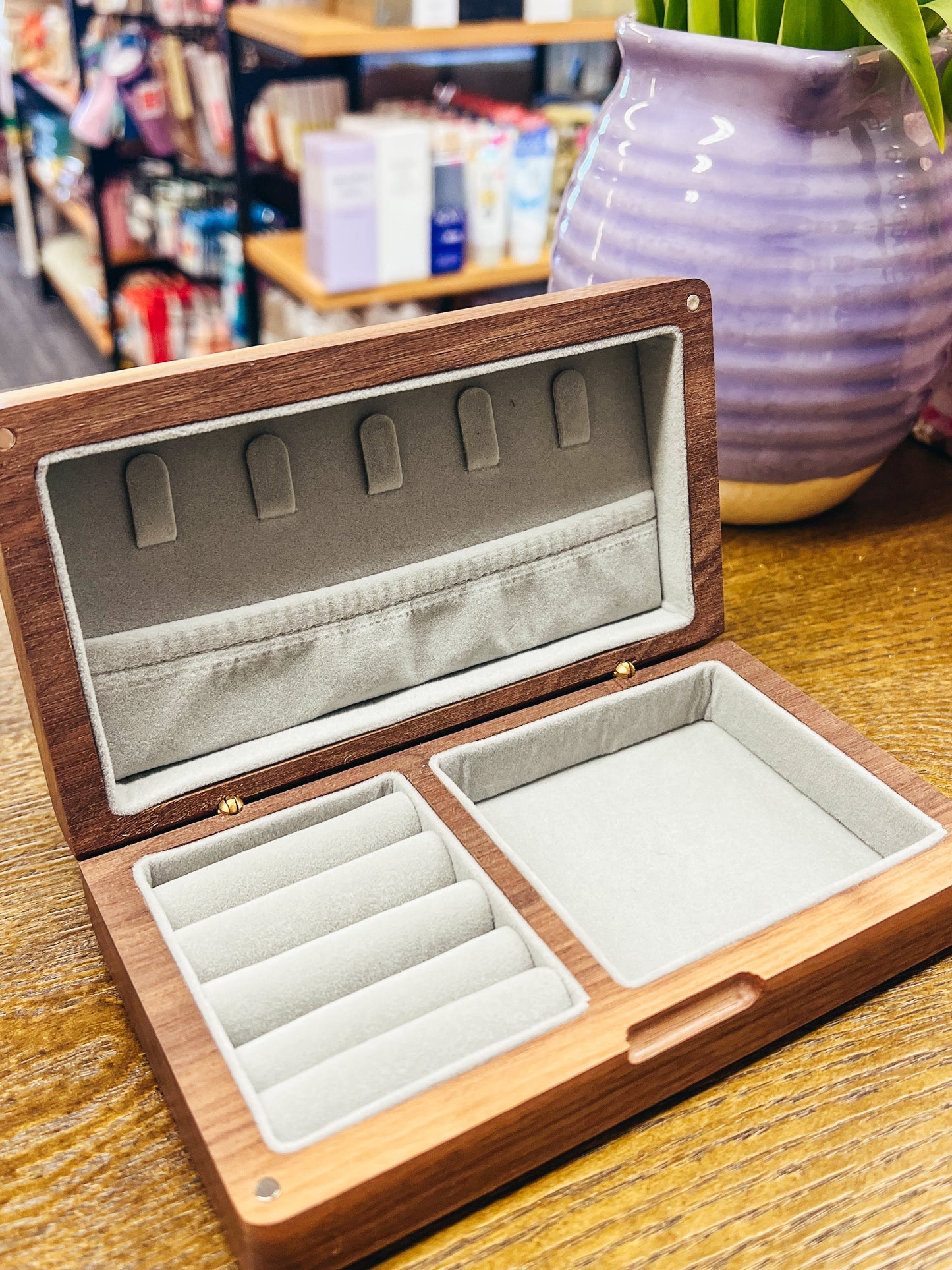 Walnut Wooden Jewelry Storage Box – Elegant Organizer