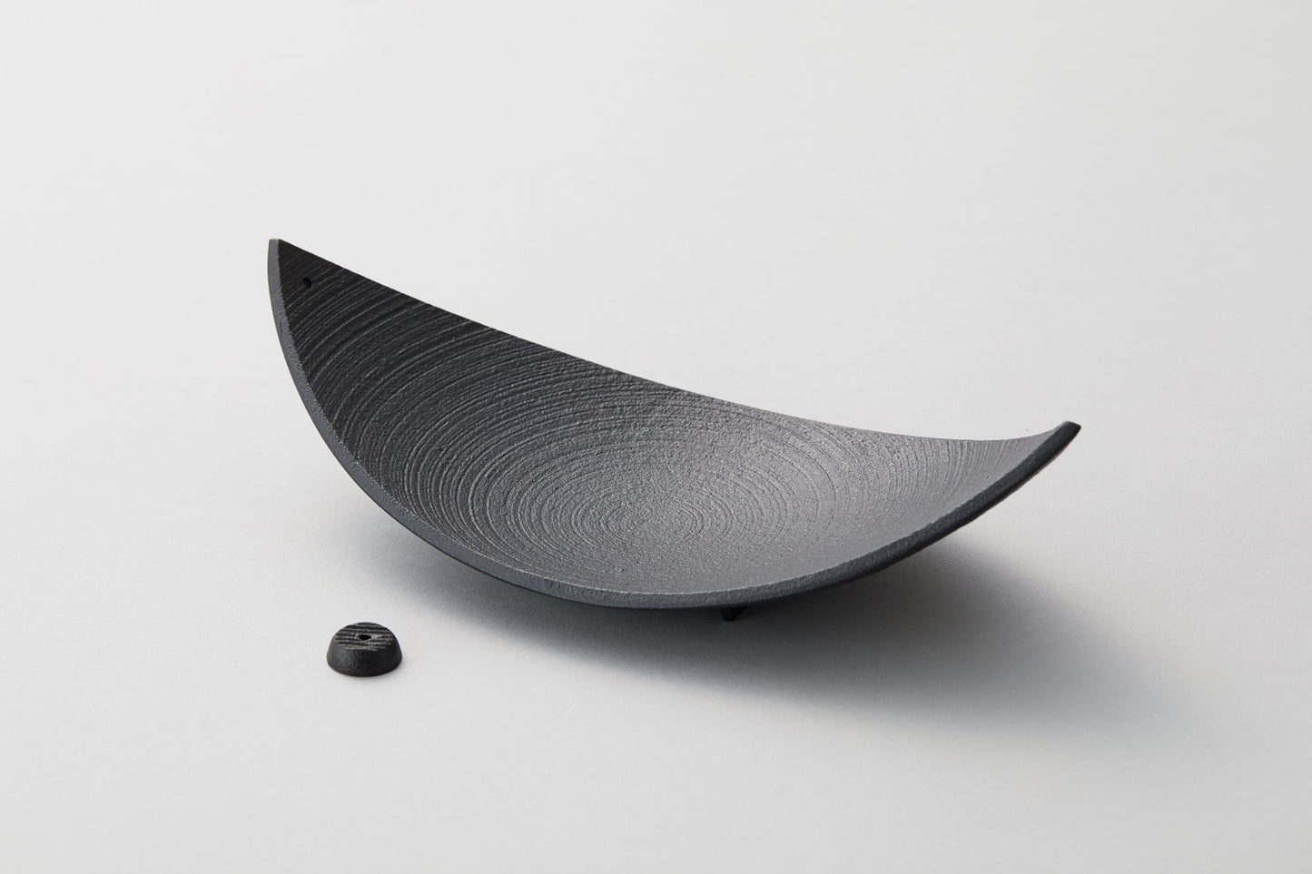 Japan Chushin Kobo Cast Iron Incense Tray – Made in Japan – Bamboo Leaf Boat  #79813