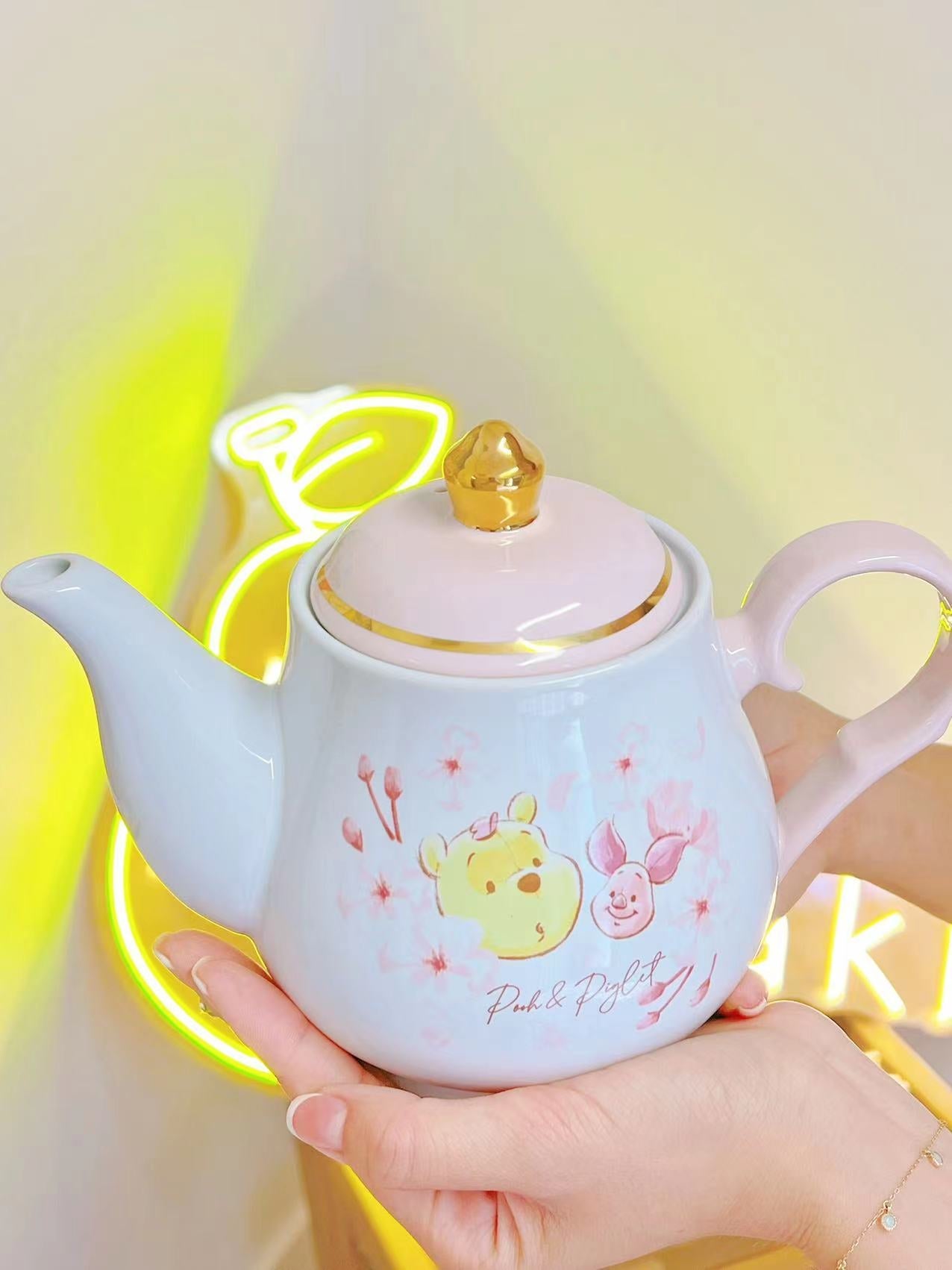 Tokyo Disney Pooh & Piglet Teapot SAKURA