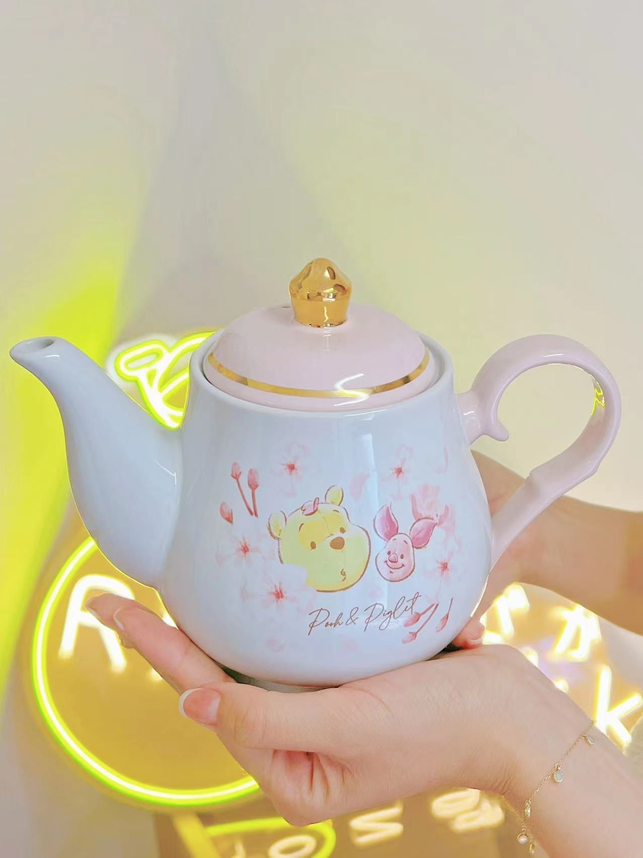 Tokyo Disney Pooh & Piglet Teapot SAKURA